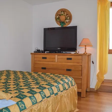 Two-bedroom Holiday In Holiday home *